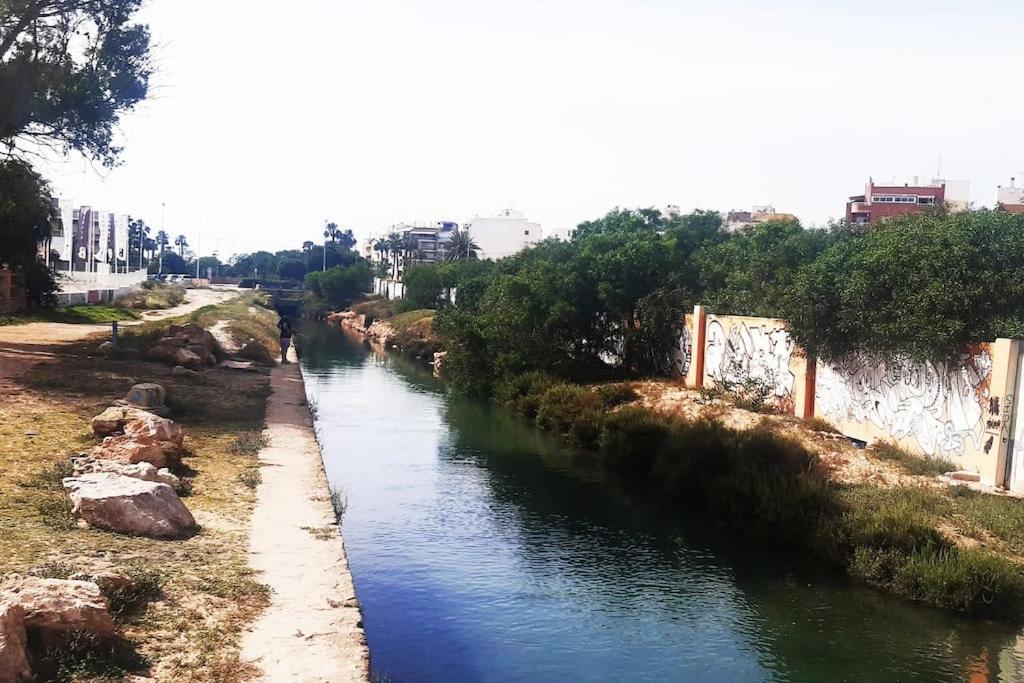 Adventure Harbour Lägenhet Torrevieja Exteriör bild