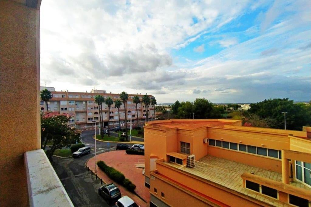 Adventure Harbour Lägenhet Torrevieja Exteriör bild