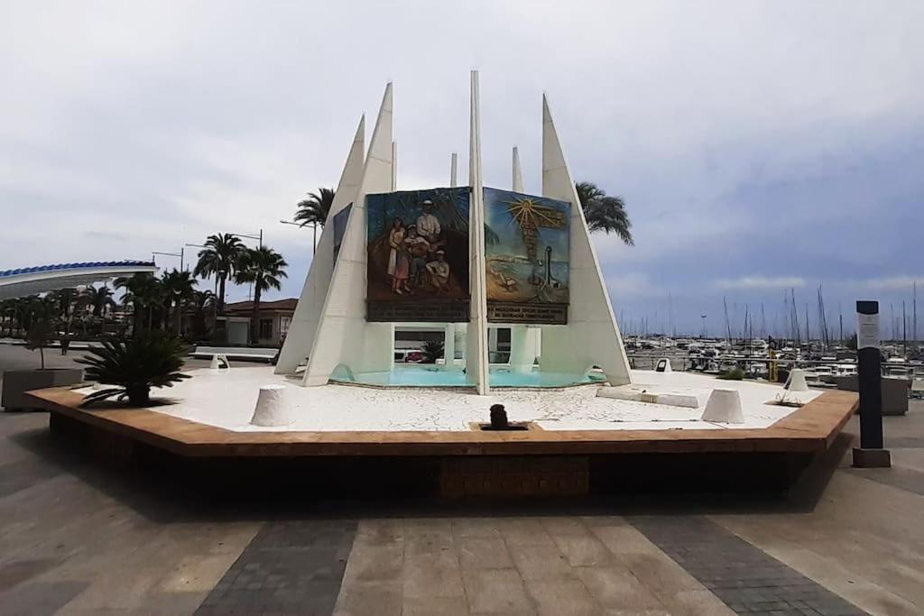 Adventure Harbour Lägenhet Torrevieja Exteriör bild
